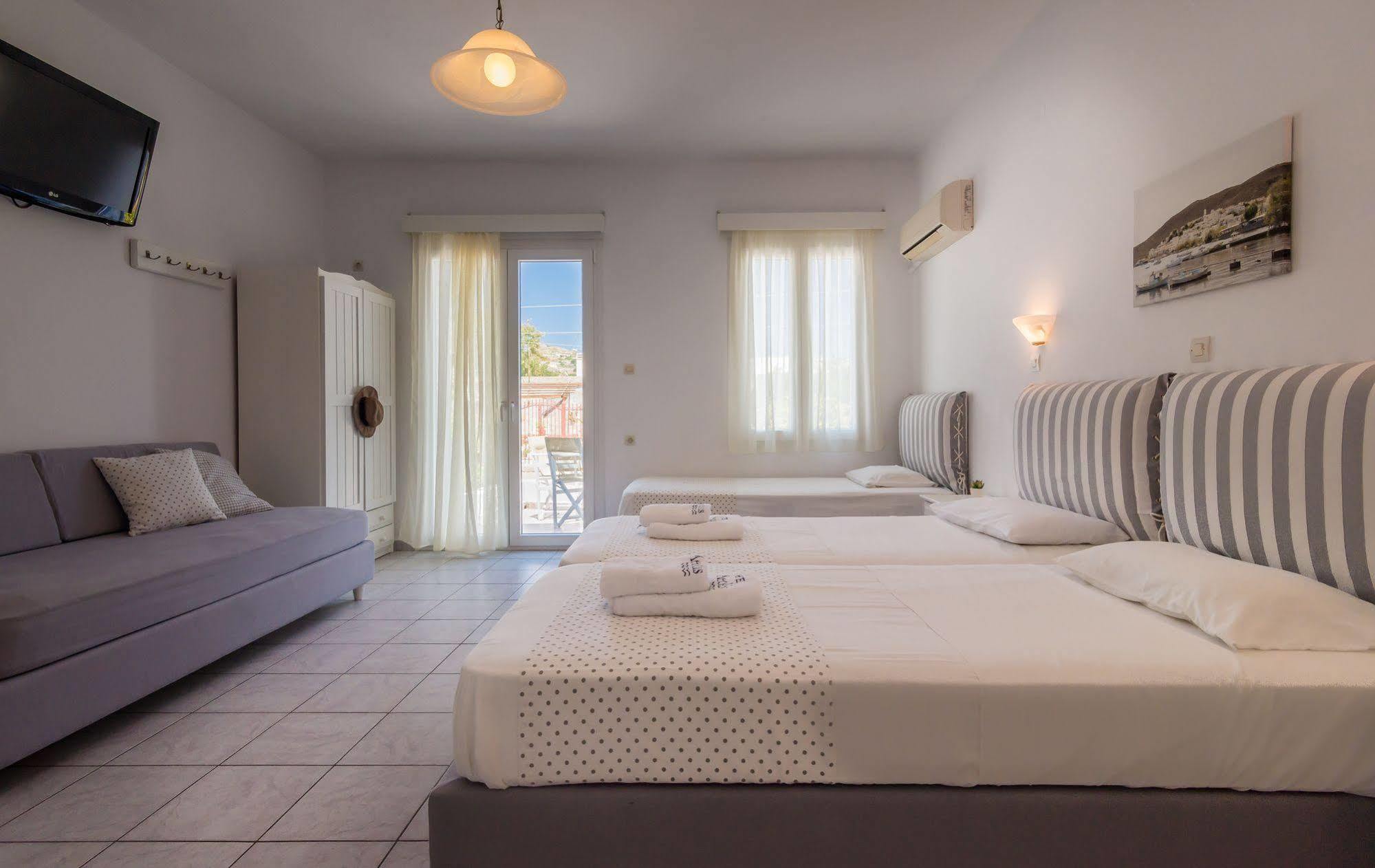 Aeolis Hotel Adamantas  Buitenkant foto