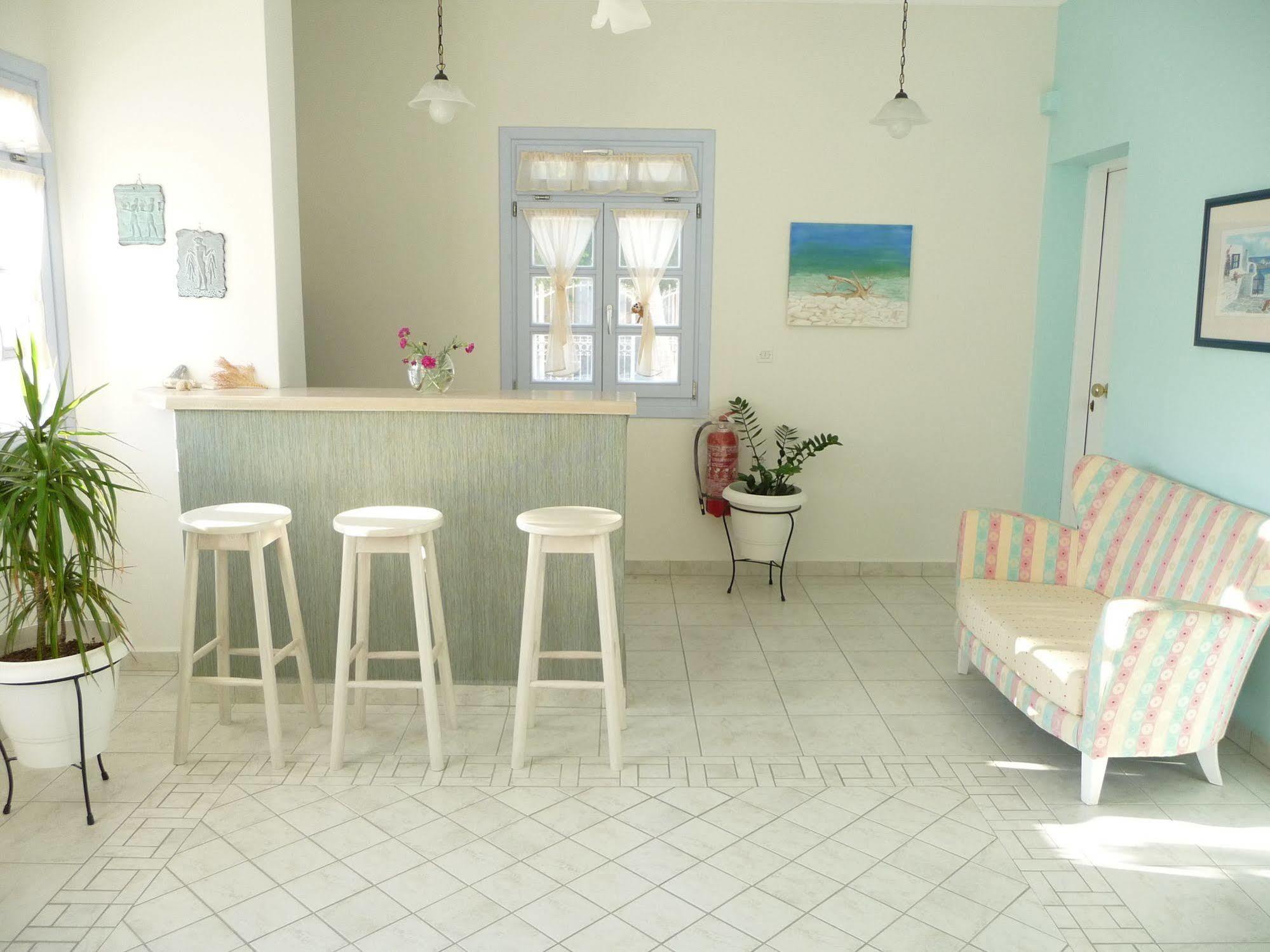 Aeolis Hotel Adamantas  Buitenkant foto