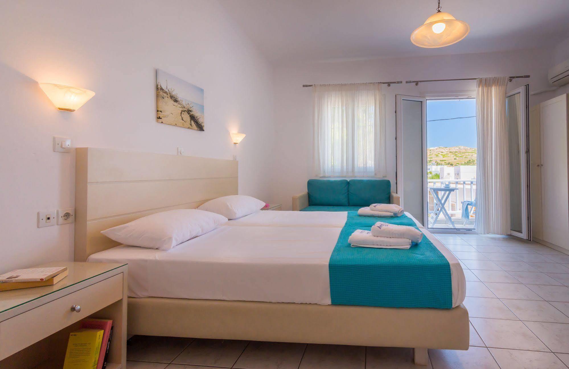 Aeolis Hotel Adamantas  Buitenkant foto